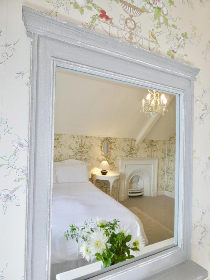 The Mount Somerton Retreat - Nr Bruton, Glastonbury, The Spectacular Wells Cathedral, Millfield School, Leonardo Helicopters, Yeovilton Δωμάτιο φωτογραφία